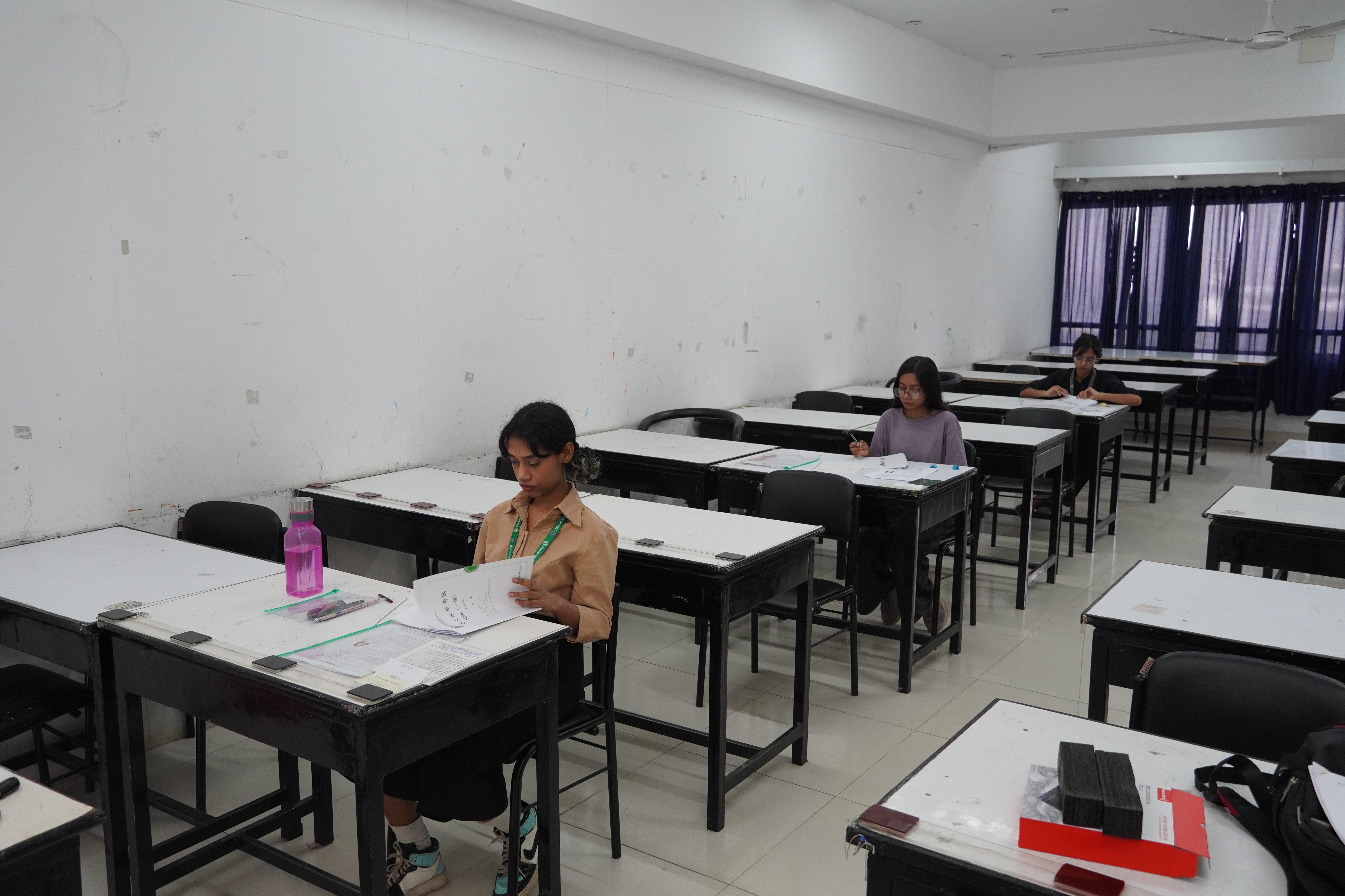 3月HSK考试 Gallery