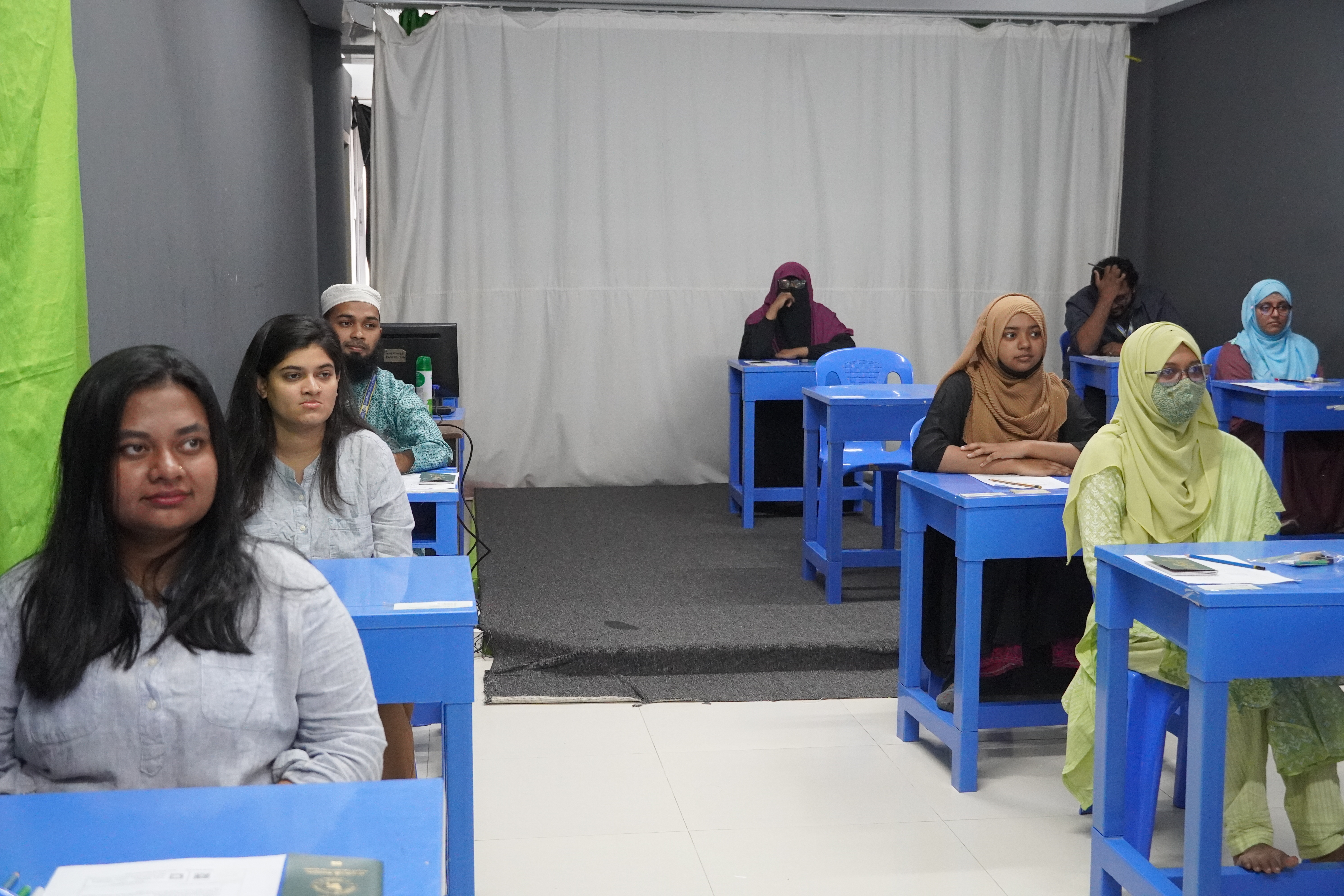 10月HSK考试 Gallery