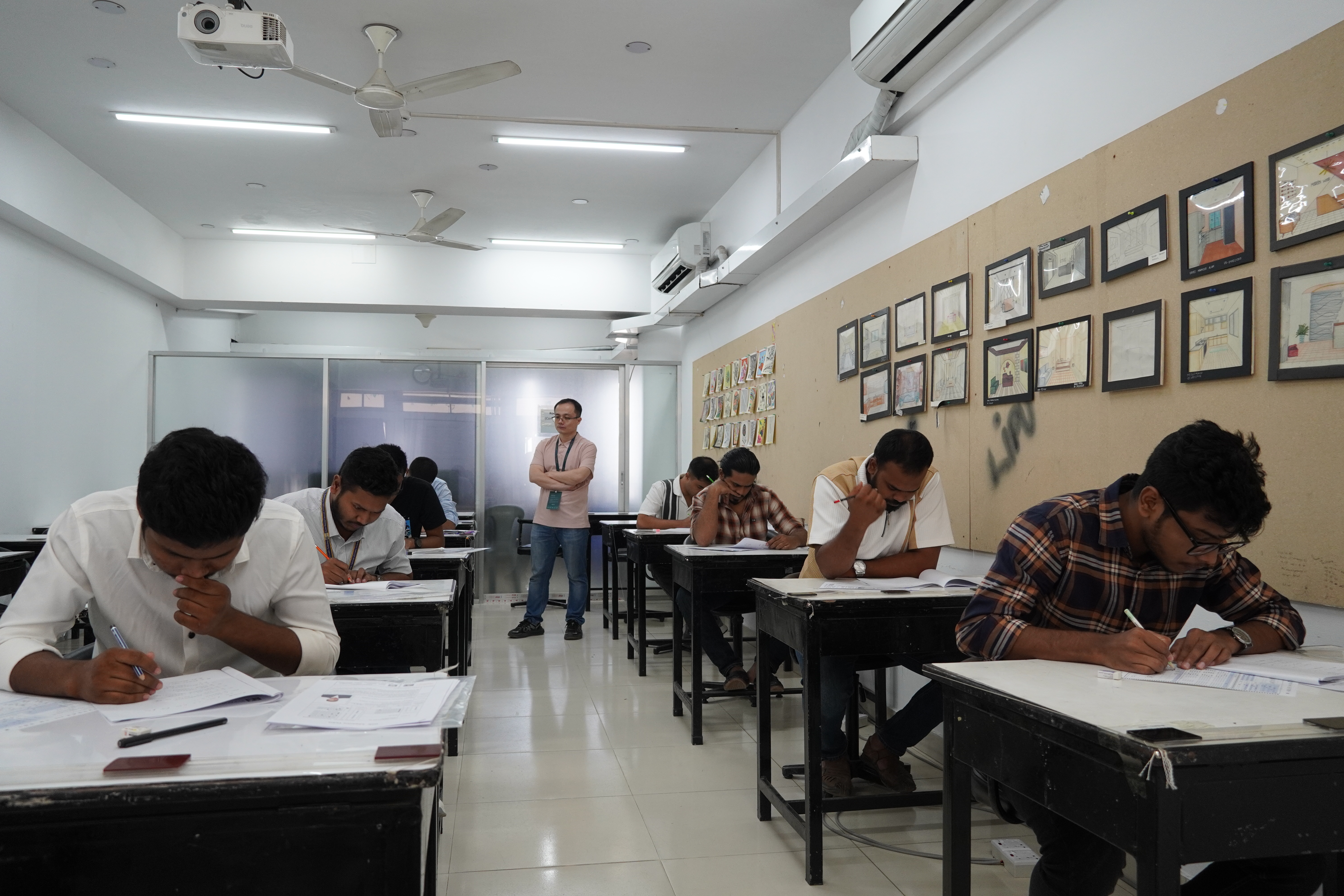 10月HSK考试 Gallery