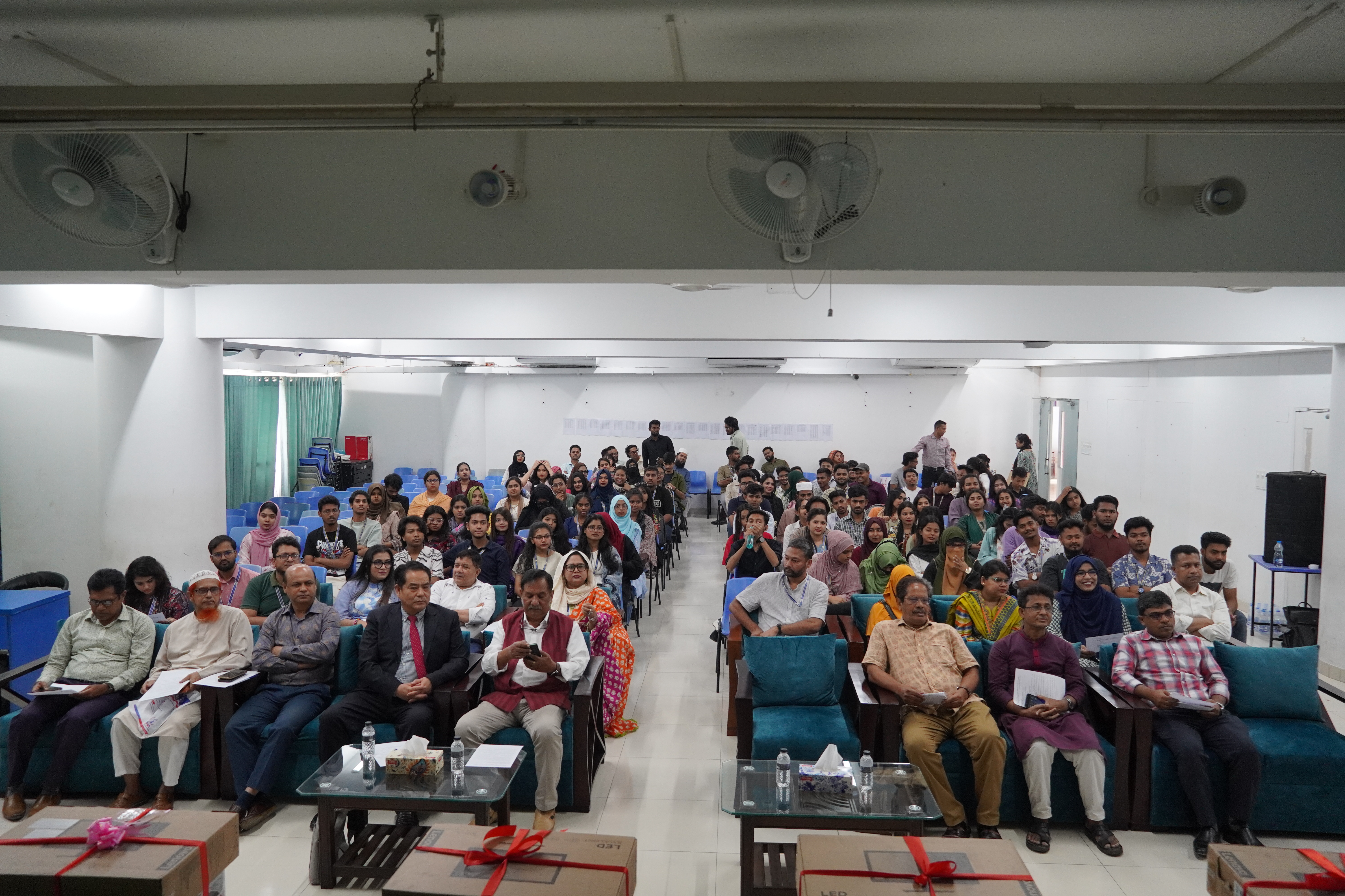 办公设备捐赠暨中文课程推介会 Gallery